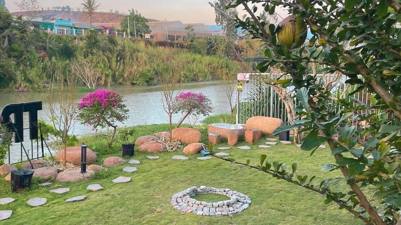 Photo of Outdoor in Don Duong