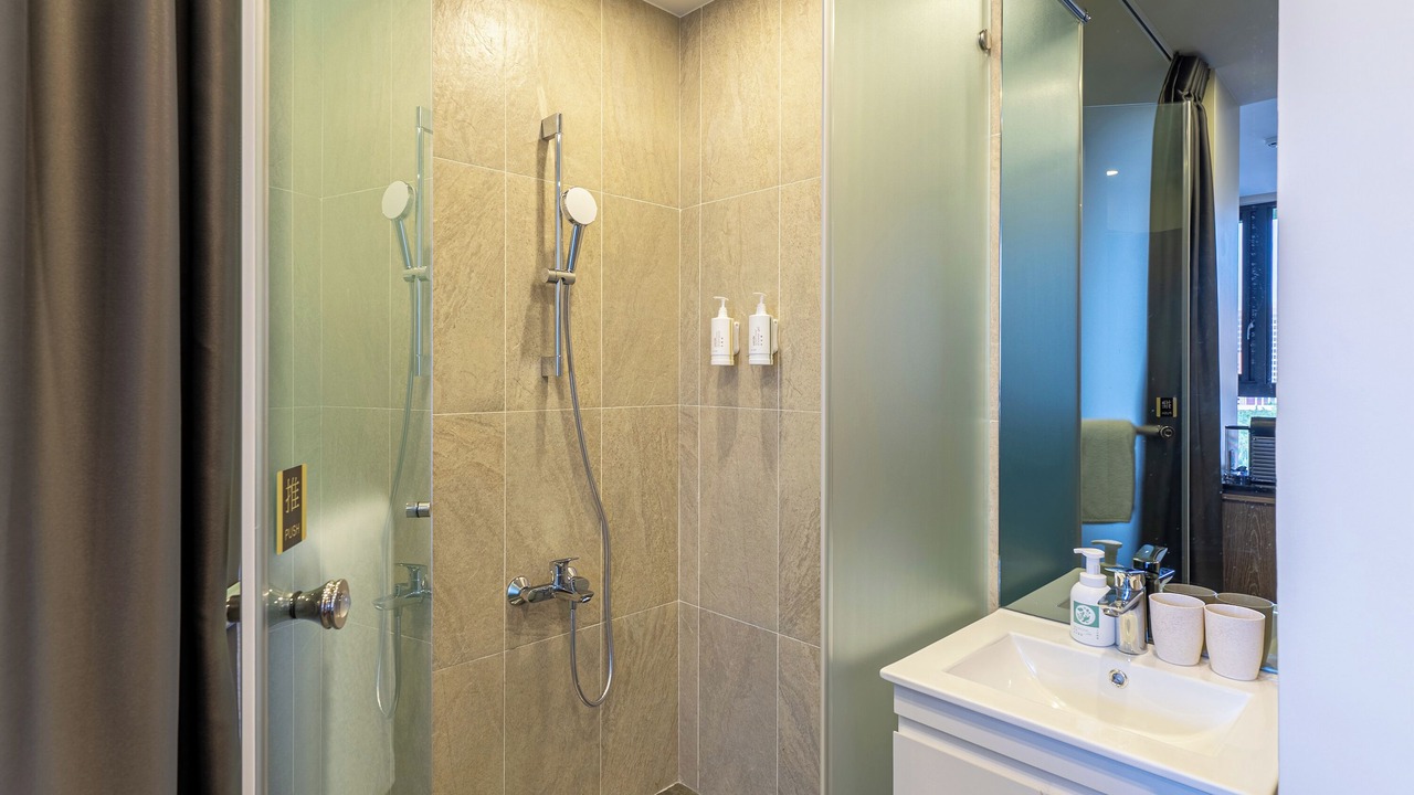 Photo of Bathroom in Zhongzheng