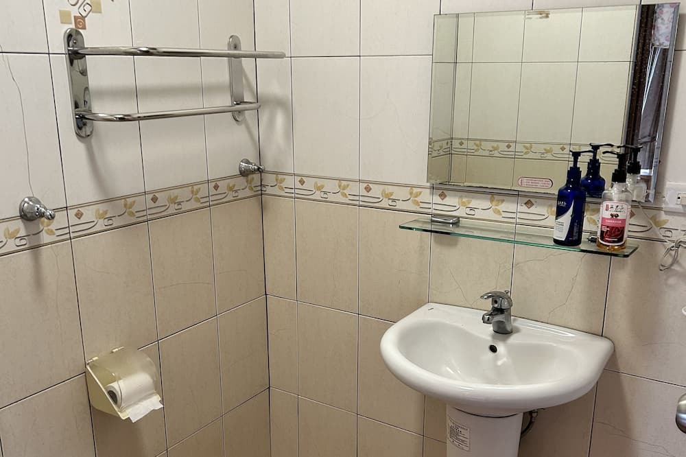Photo of Bathroom in Fuxing District