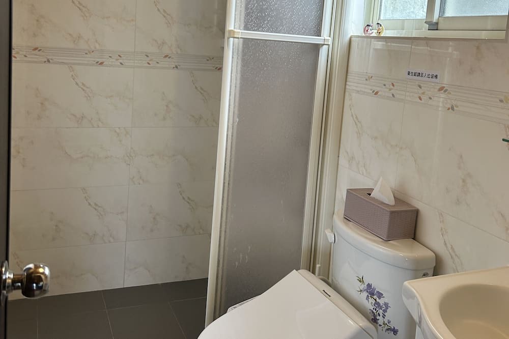 Photo of Bathroom in Fuxing District