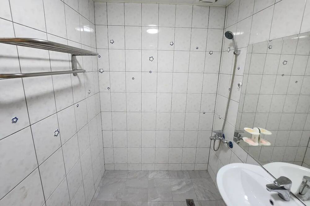 Photo of Bathroom in Xinyi