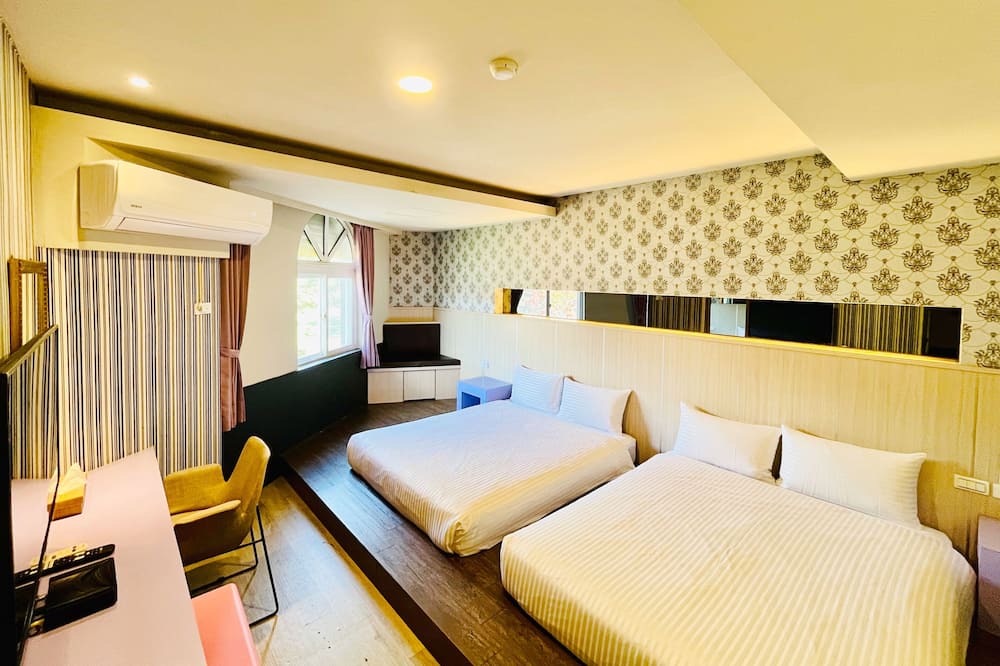 Photo of Bedroom in Big Beach