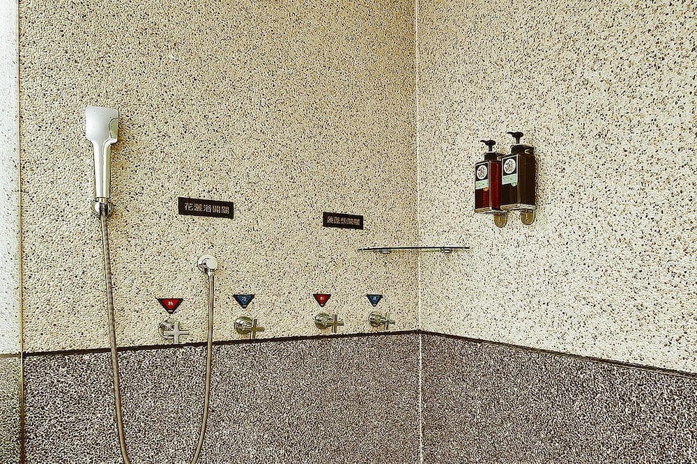 Photo of Bathroom in Xinfeng