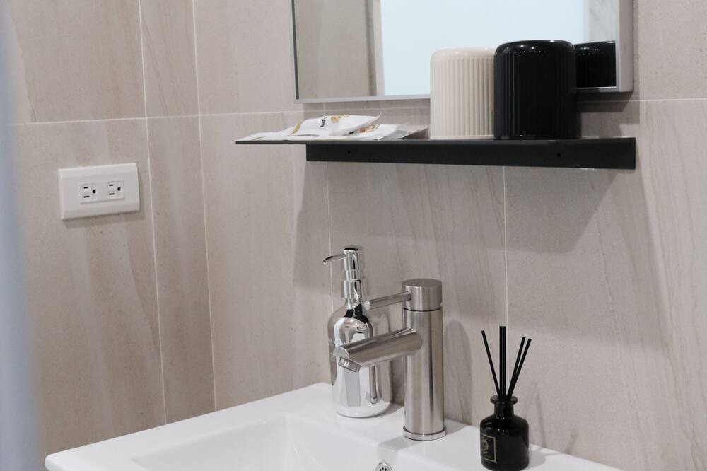 Photo of Bathroom in East District