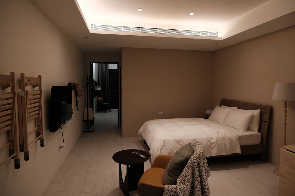 Photo of Bedroom in East District