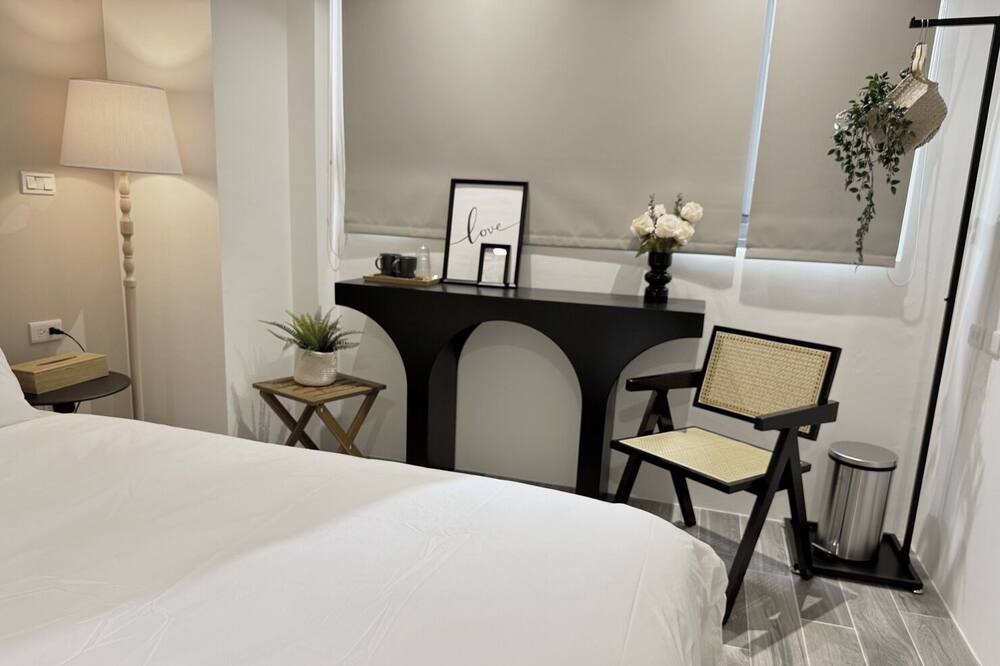 Photo of Bedroom in East District