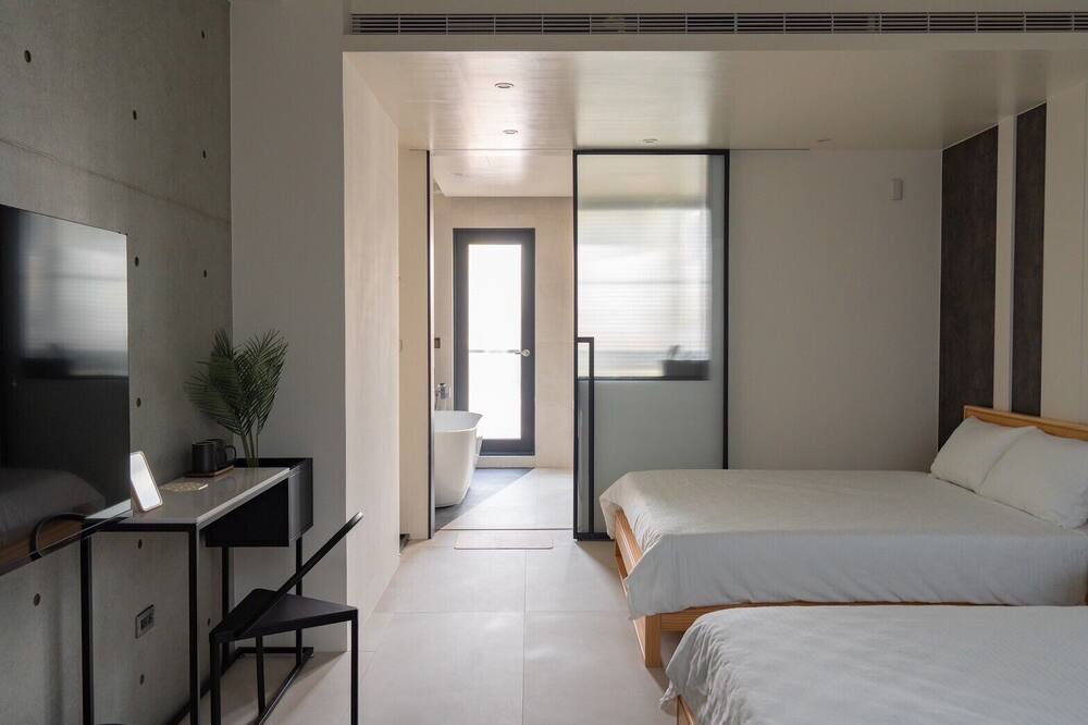 Photo of Bedroom in East District