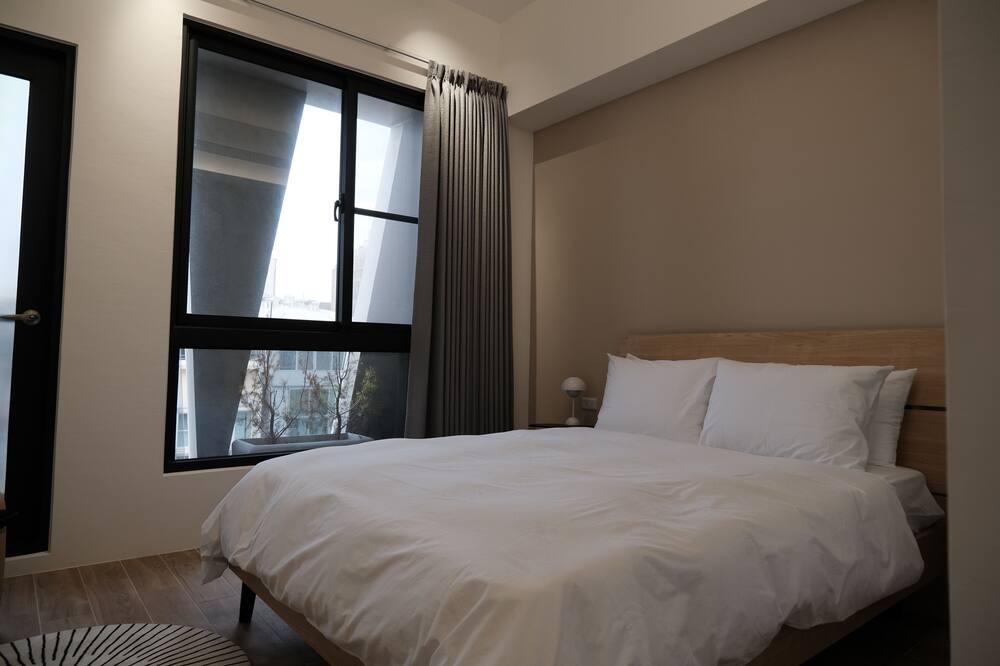Photo of Bedroom in East District
