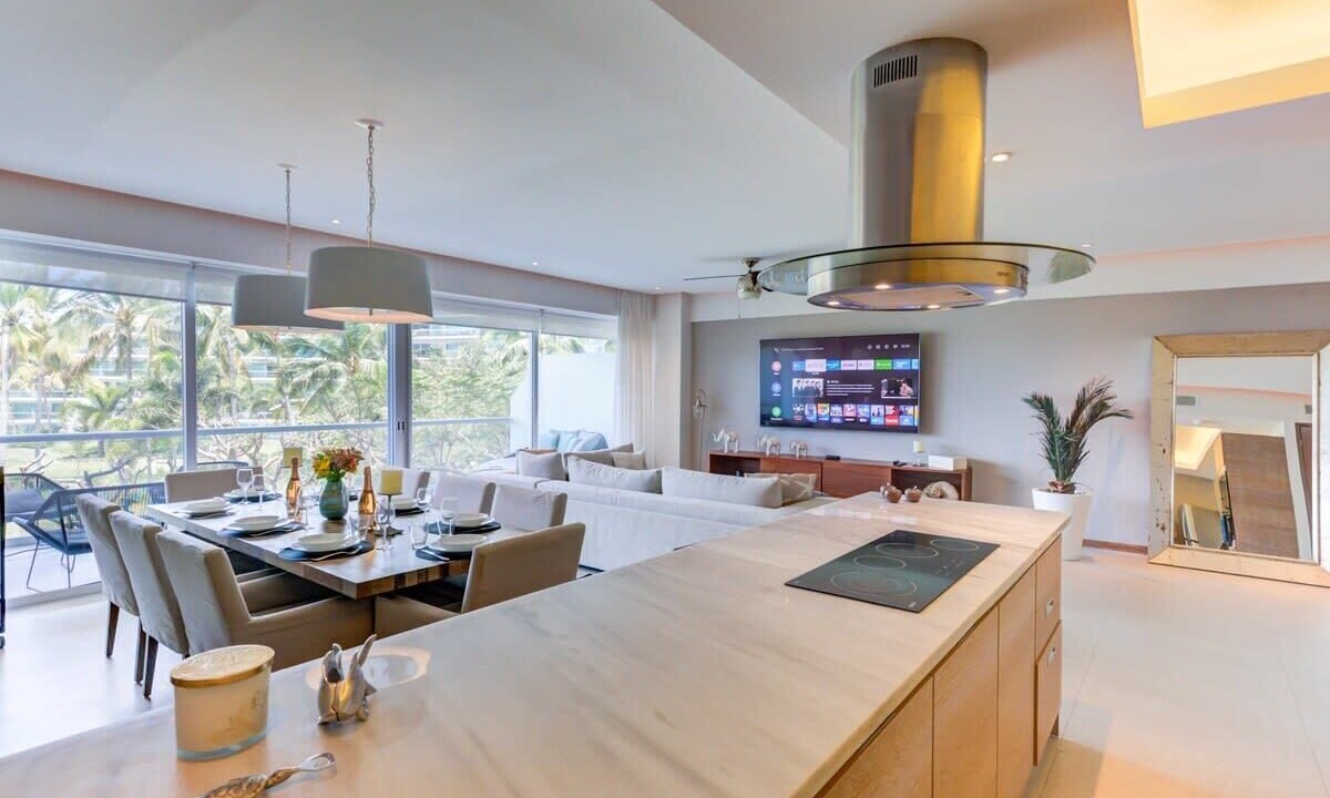 Photo of Kitchen in Flamingos