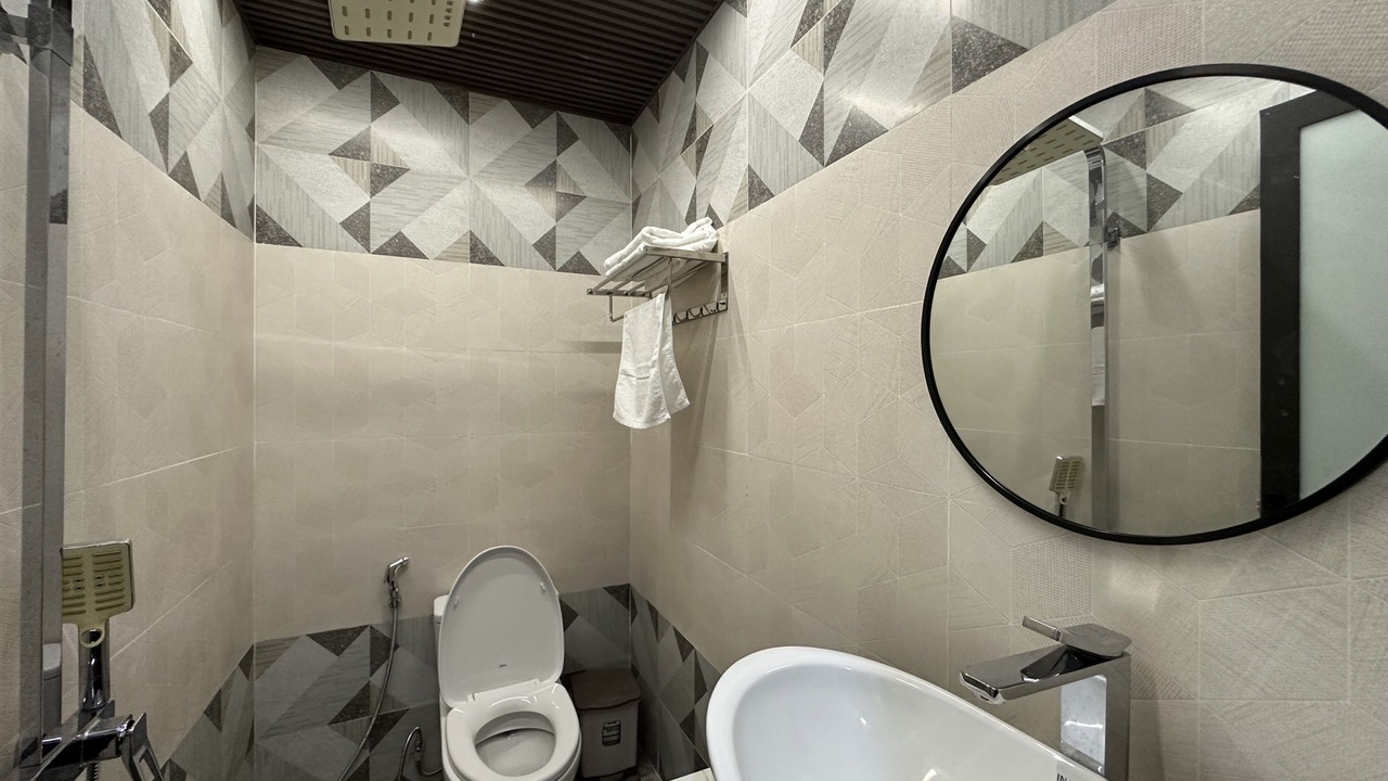 Photo of Bathroom in Cam Le