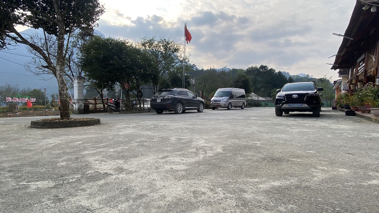 Photo of Outdoor in Him Lam