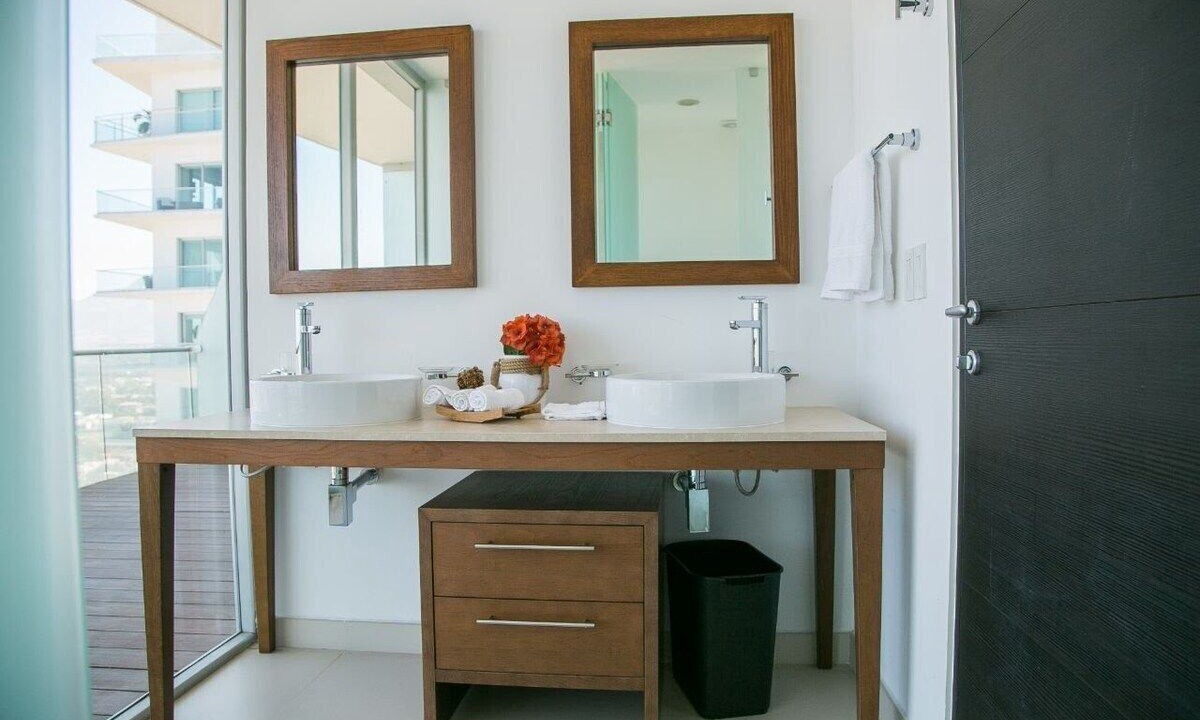 Photo of Bathroom in North Hotel Zone