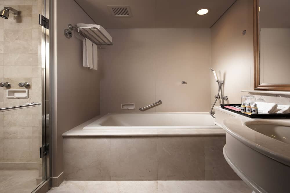 Photo of Bathroom in Lingya District
