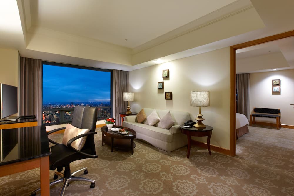 Photo of Bedroom in West District