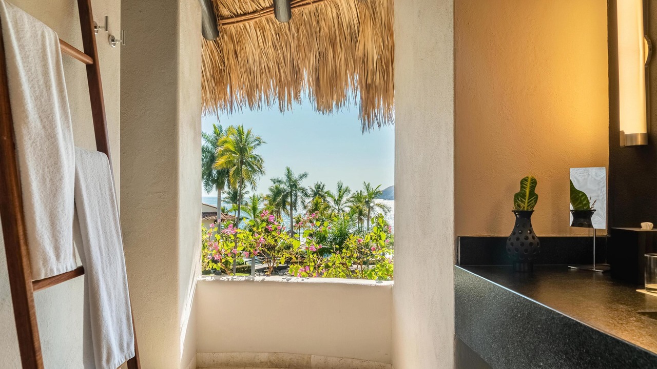 Photo of Bedroom in Zihuatanejo