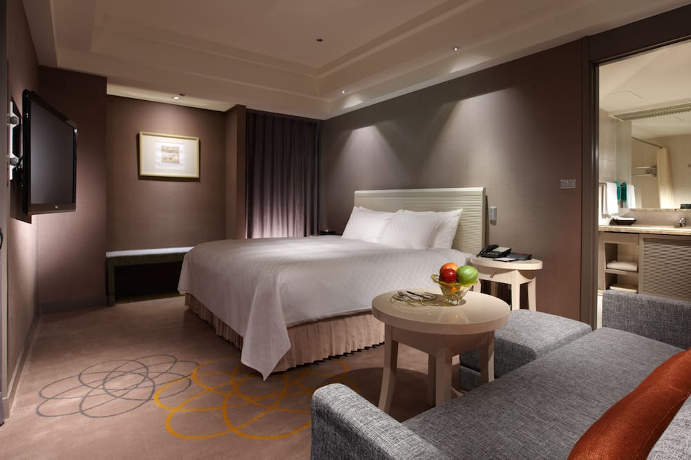 Photo of Bedroom in East District