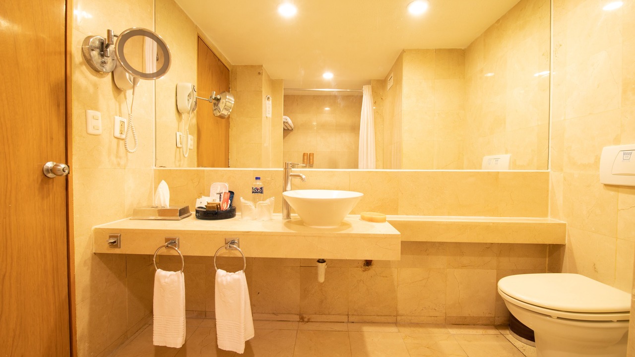Photo of Bathroom in Costera Acapulco