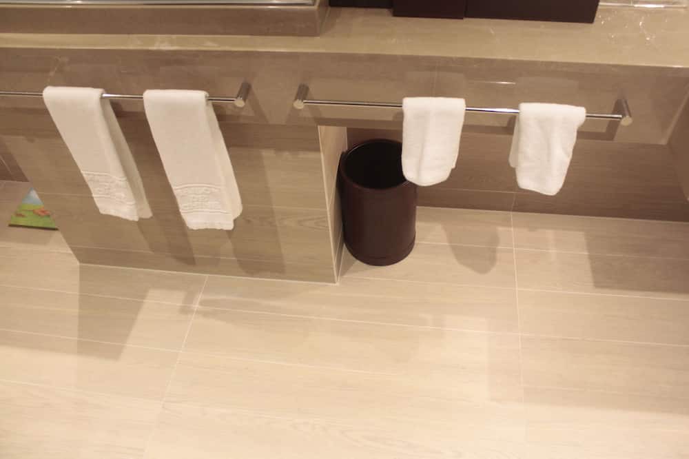 Photo of Bathroom in East District