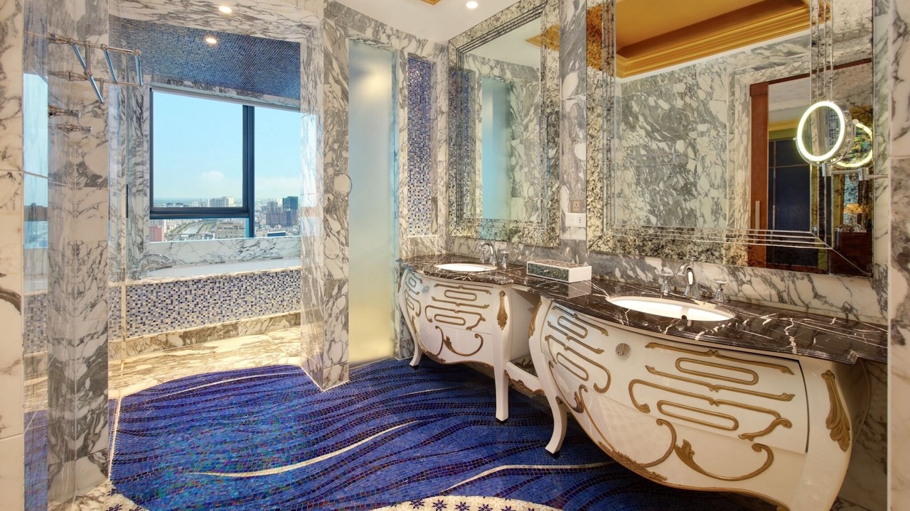 Photo of Bathroom in Nguyen Hue Walking Street