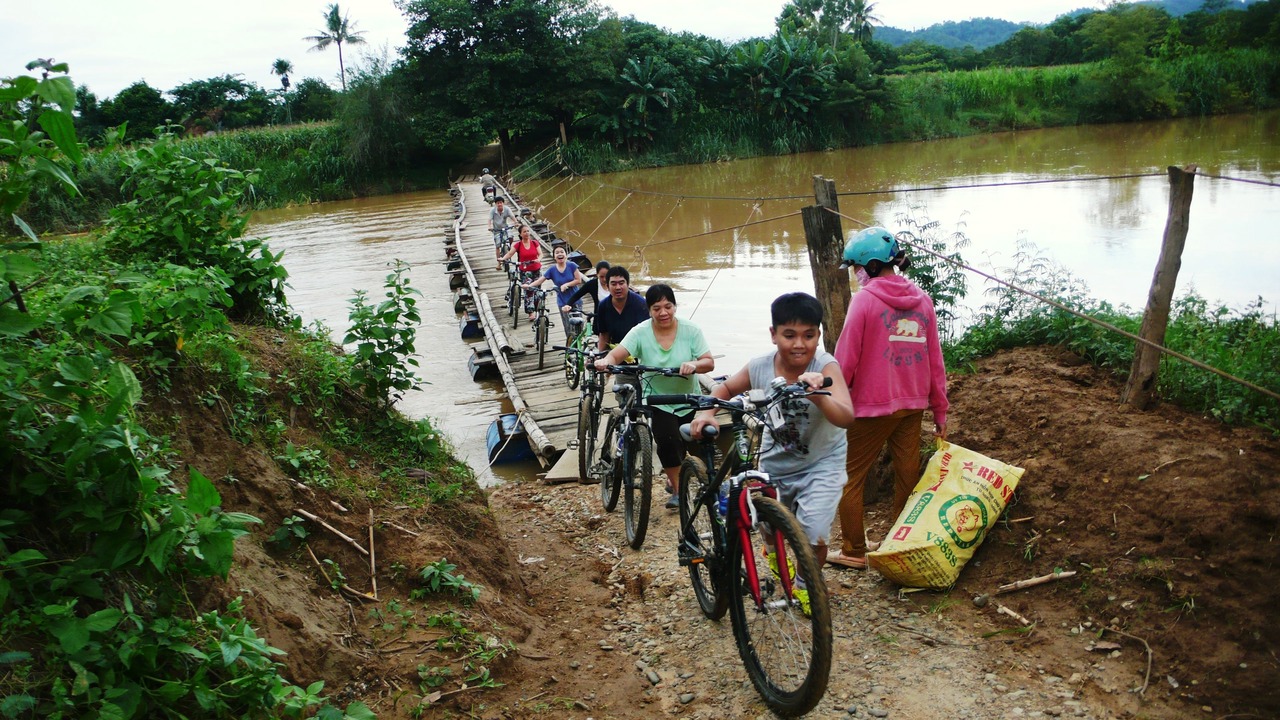 Photo of Outdoor in Quan Tom