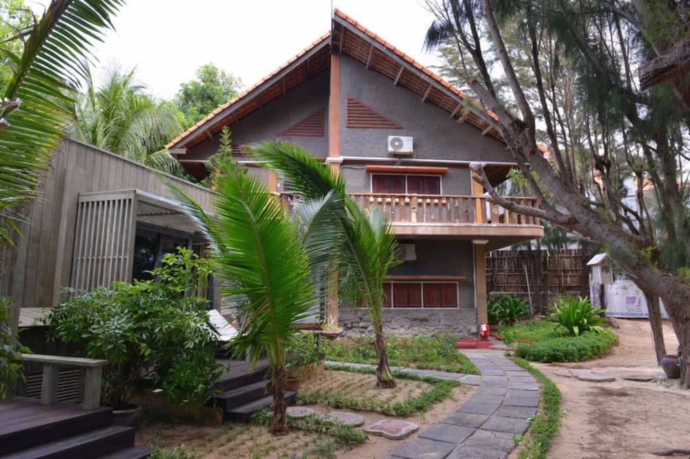 Photo of Patio Balcony in Phu Hai Beach