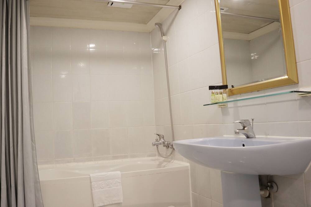 Photo of Bathroom in Shengang District