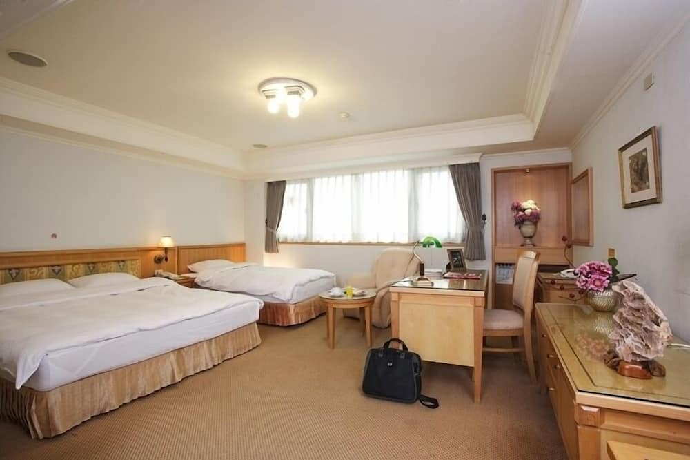 Photo of Bedroom in East District
