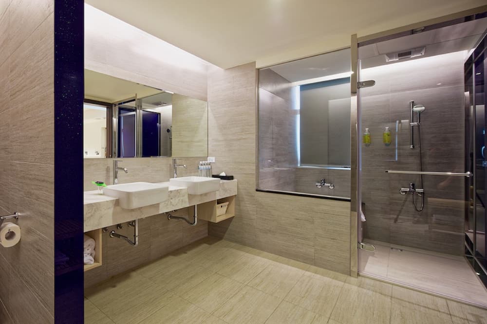 Photo of Bathroom in Xitun District