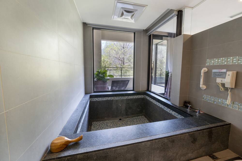 Photo of Bathroom in Puli