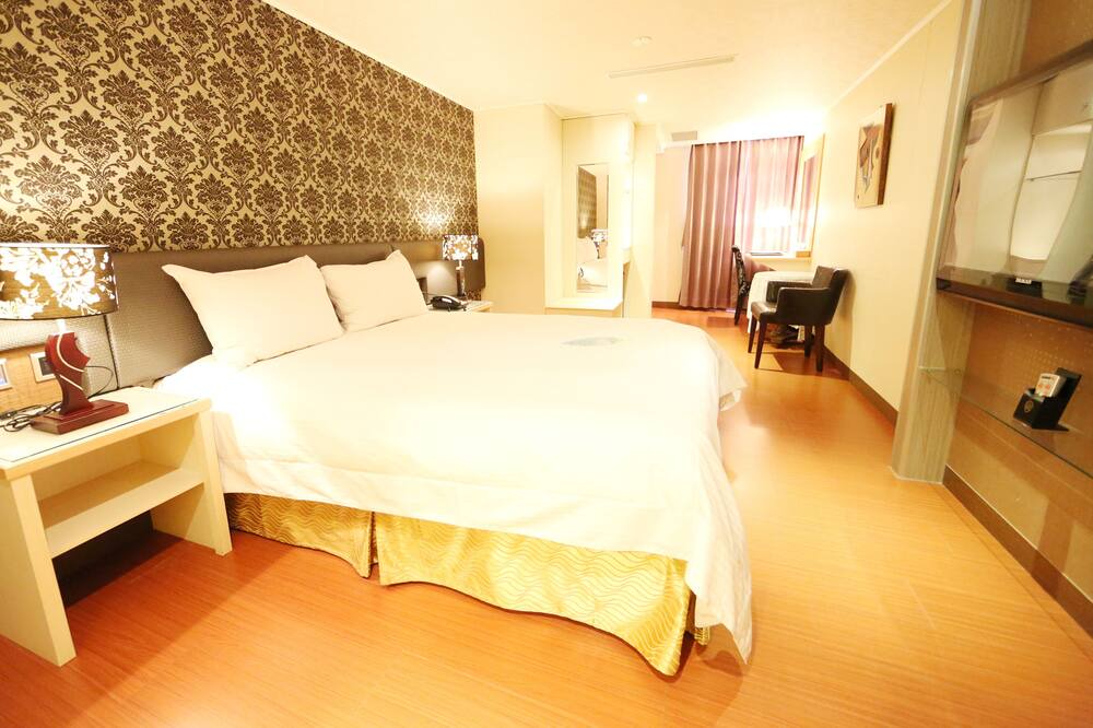 Photo of Bedroom in Douliou