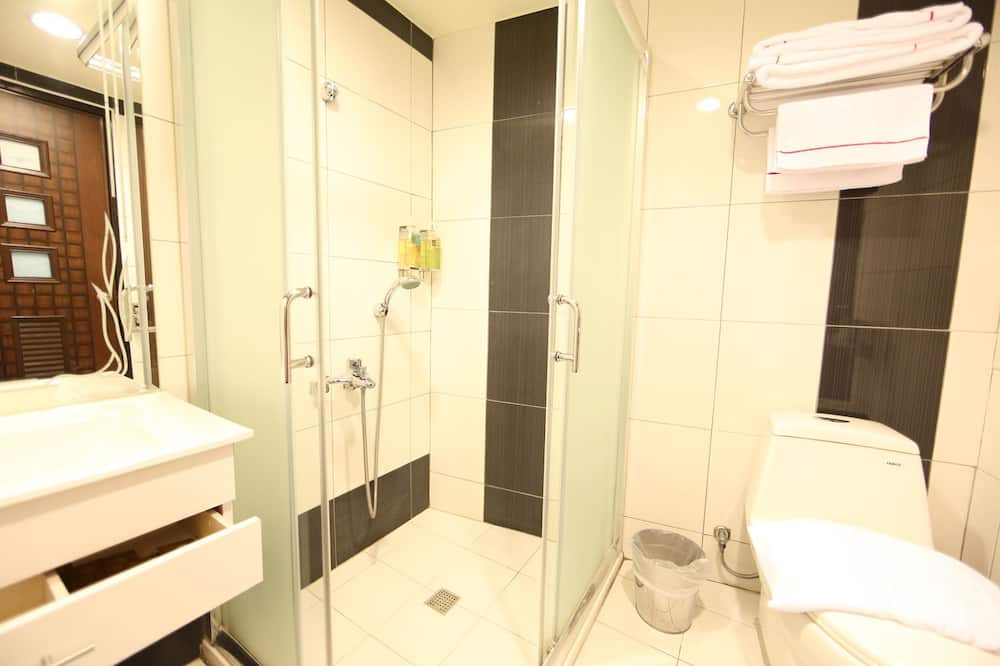 Photo of Bathroom in Douliou