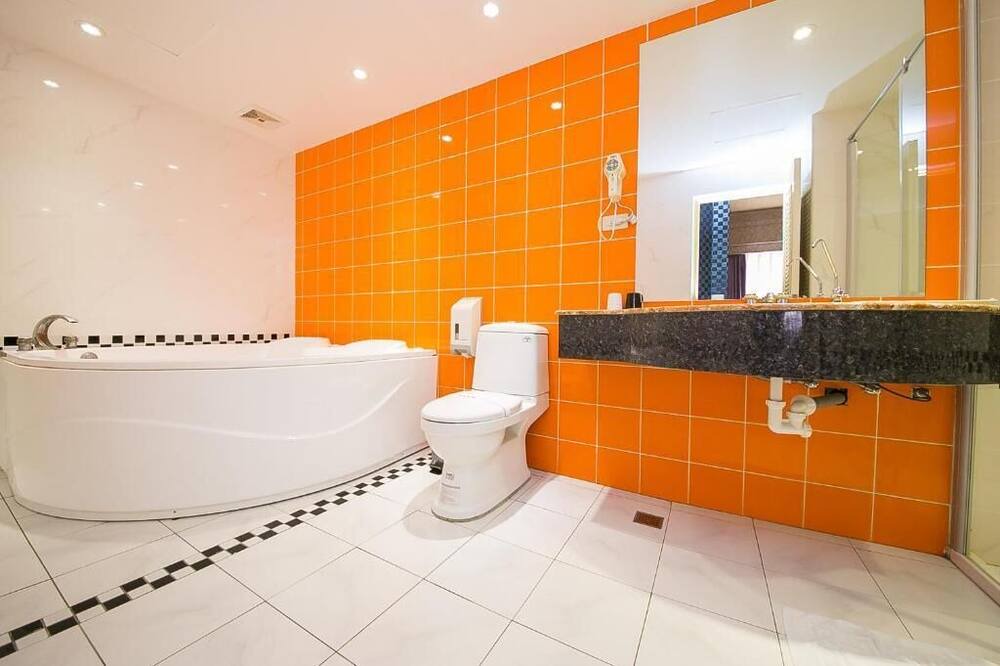 Photo of Bathroom in Xinying
