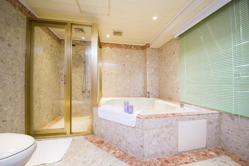 Photo of Bathroom in Xinying