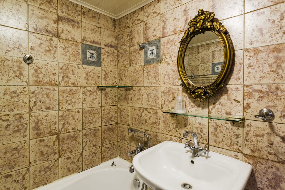 Photo of Bathroom in Ren'ai
