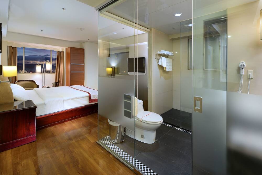 Photo of Bathroom in Puli