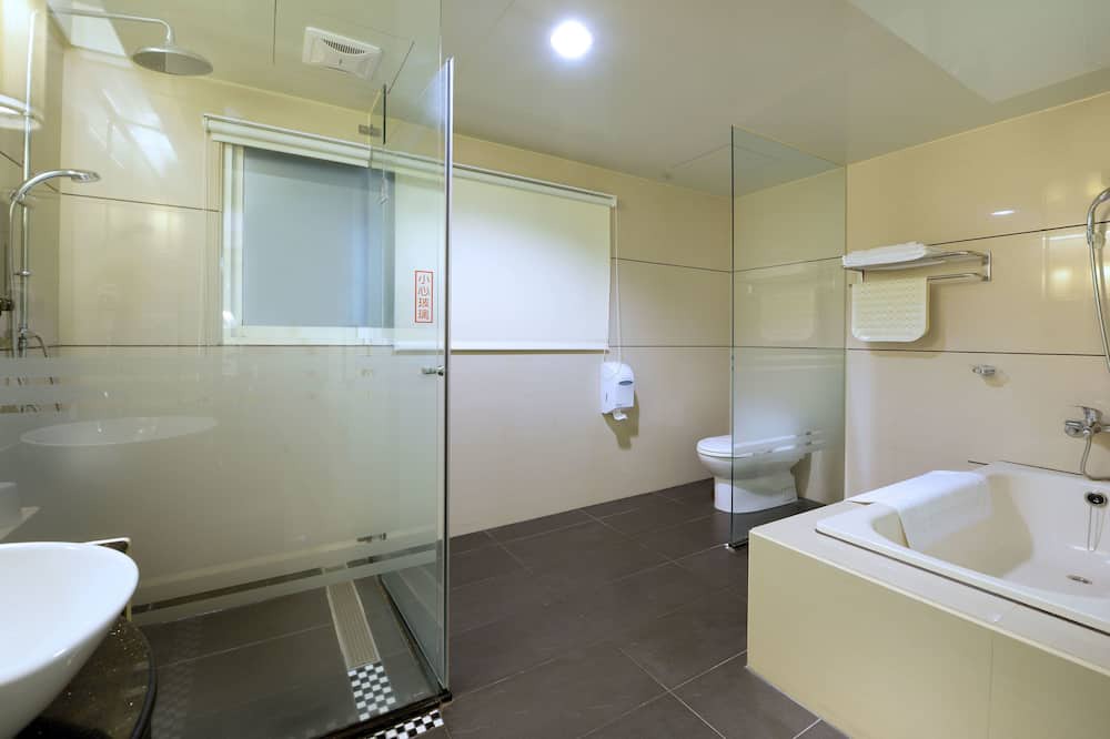 Photo of Bathroom in Puli