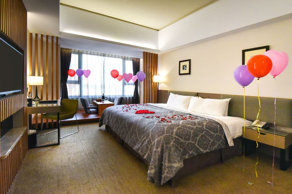 Photo of Bedroom in West District
