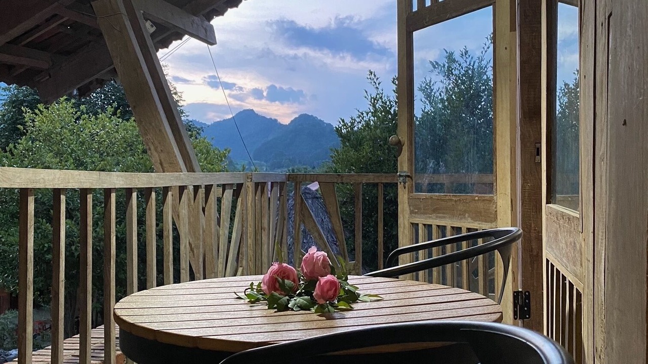 Photo of Patio Balcony in Quan Ba