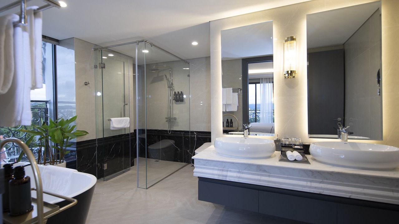 Photo of Bathroom in Phuong 10