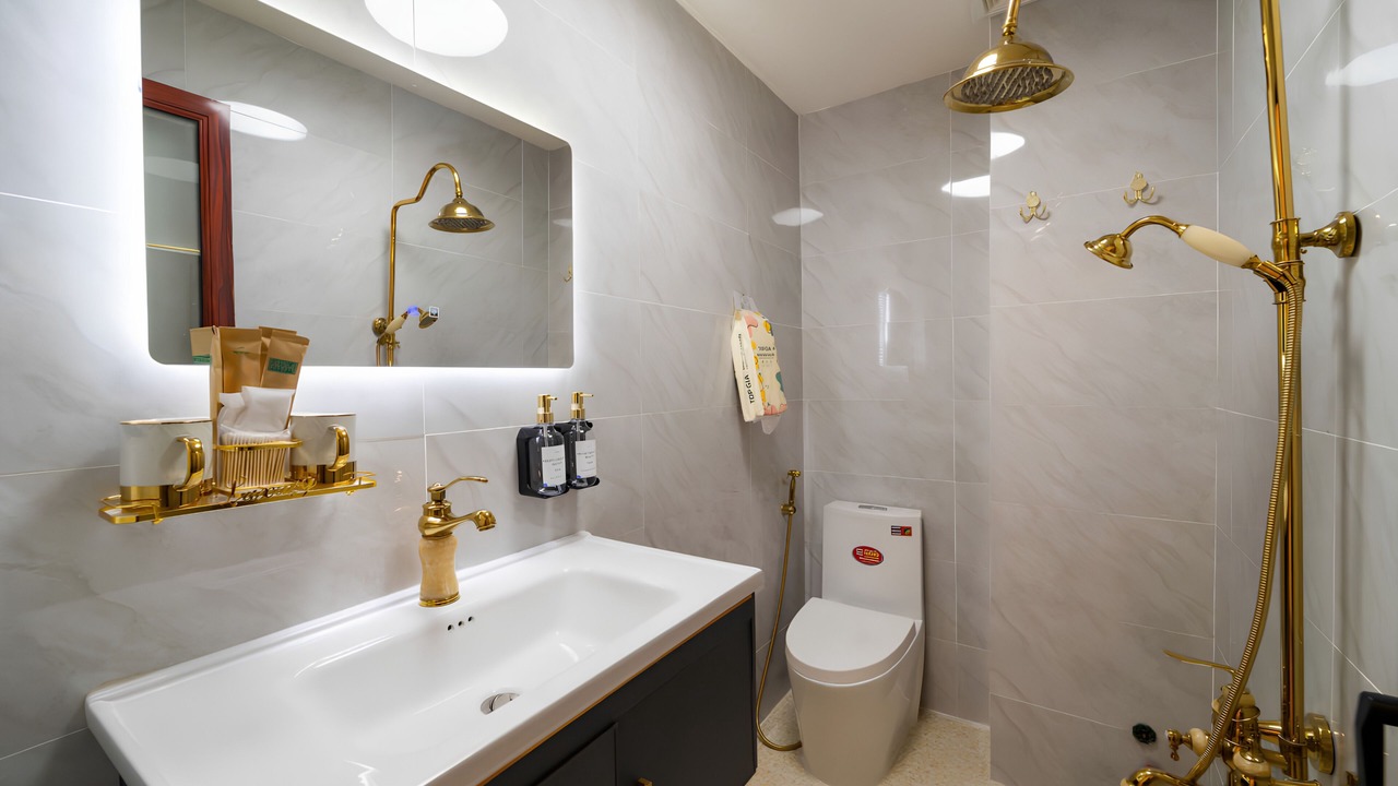 Photo of Bathroom in Nguyen Thai Binh