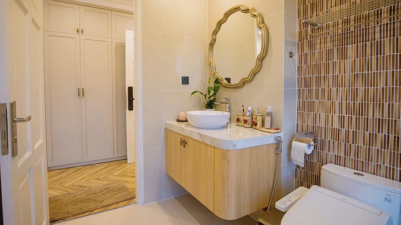 Photo of Bathroom in Lac Duong