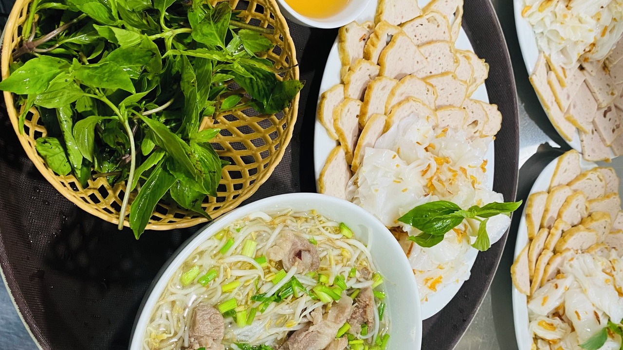 Photo of Others in Hoa Lu