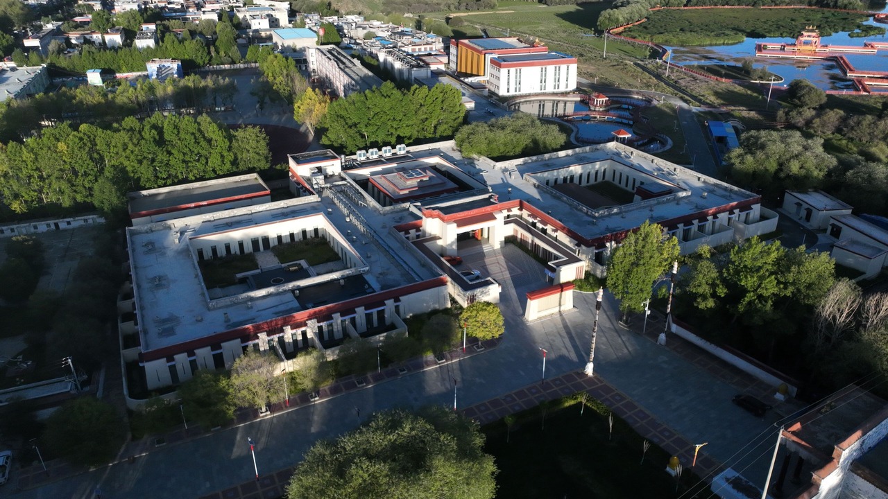 Photo of Outdoor in Samzhubze District