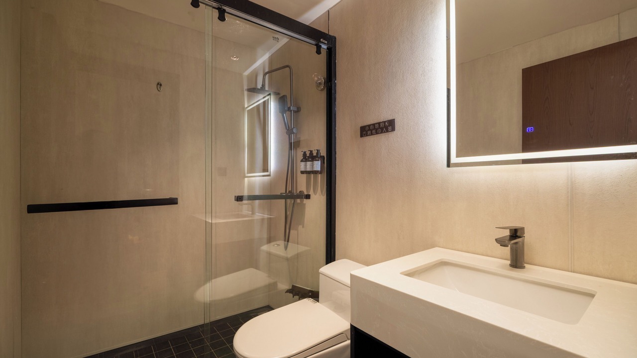 Photo of Bathroom in Jeifangbei Central Business District