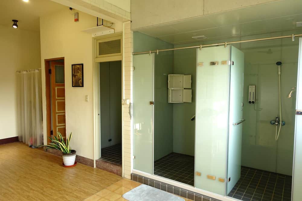 Photo of Bathroom in West District