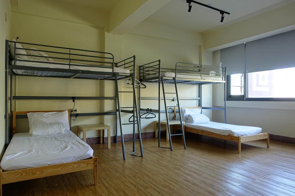 Photo of Bedroom in West District