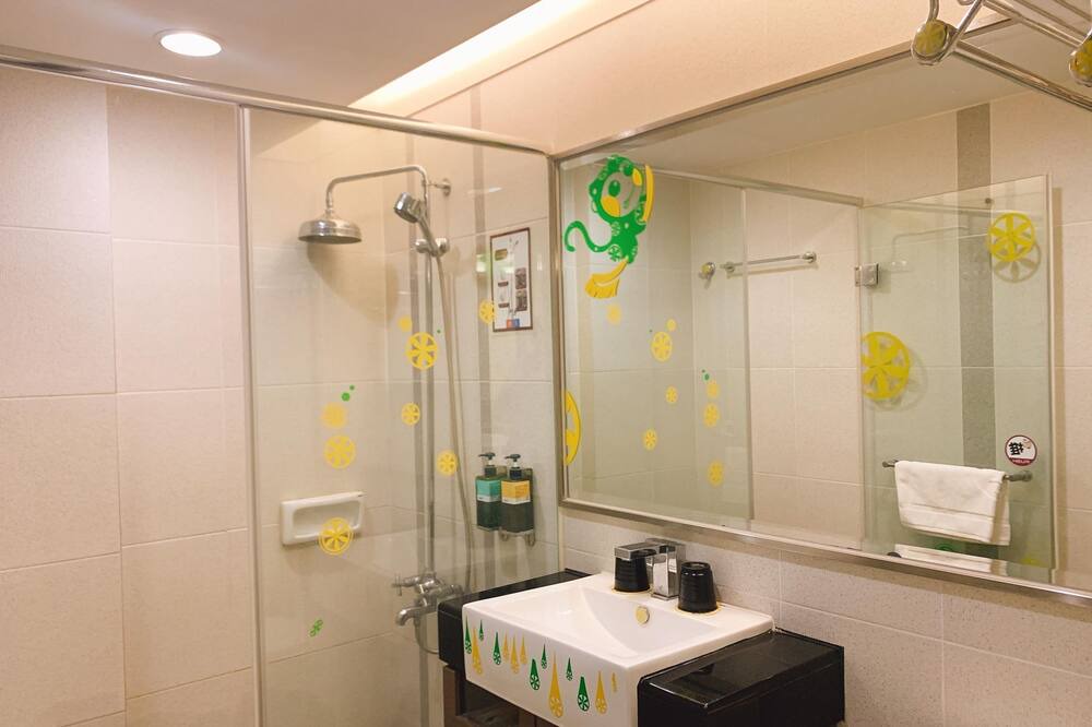 Photo of Bathroom in Yuanlin