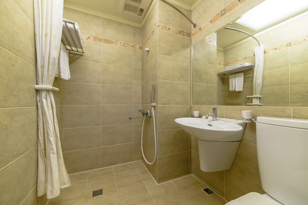 Photo of Bathroom in West District