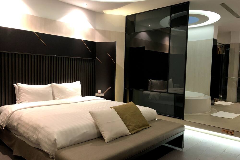 Photo of Bedroom in South District