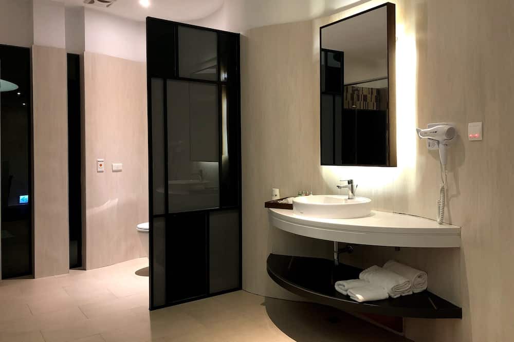 Photo of Bathroom in South District